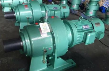 真空斷路器儲(chǔ)能電機(jī),詳解真空斷路器儲(chǔ)能電機(jī)的工作原理